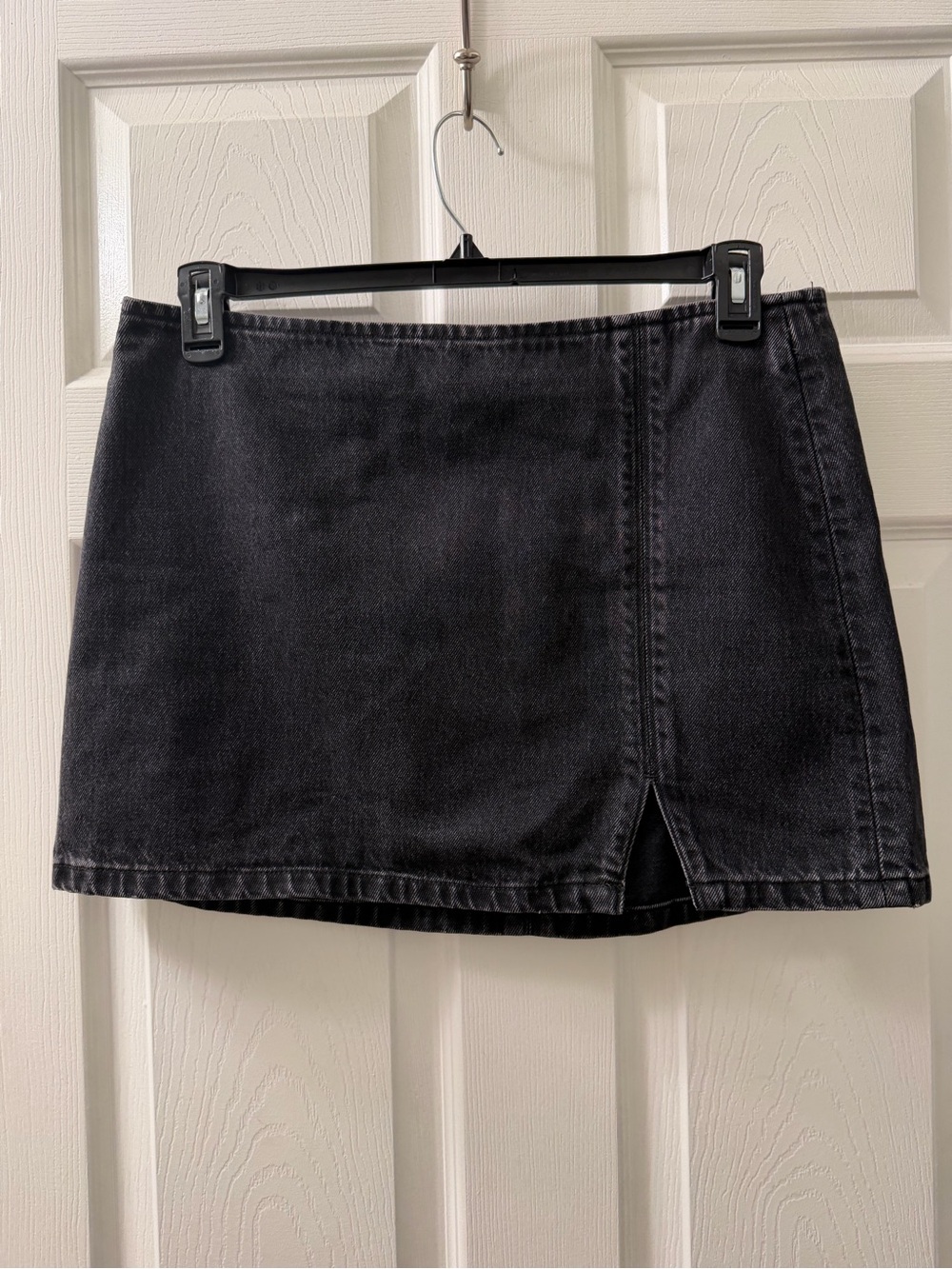 ARITZIA 90’s mini denim skirt